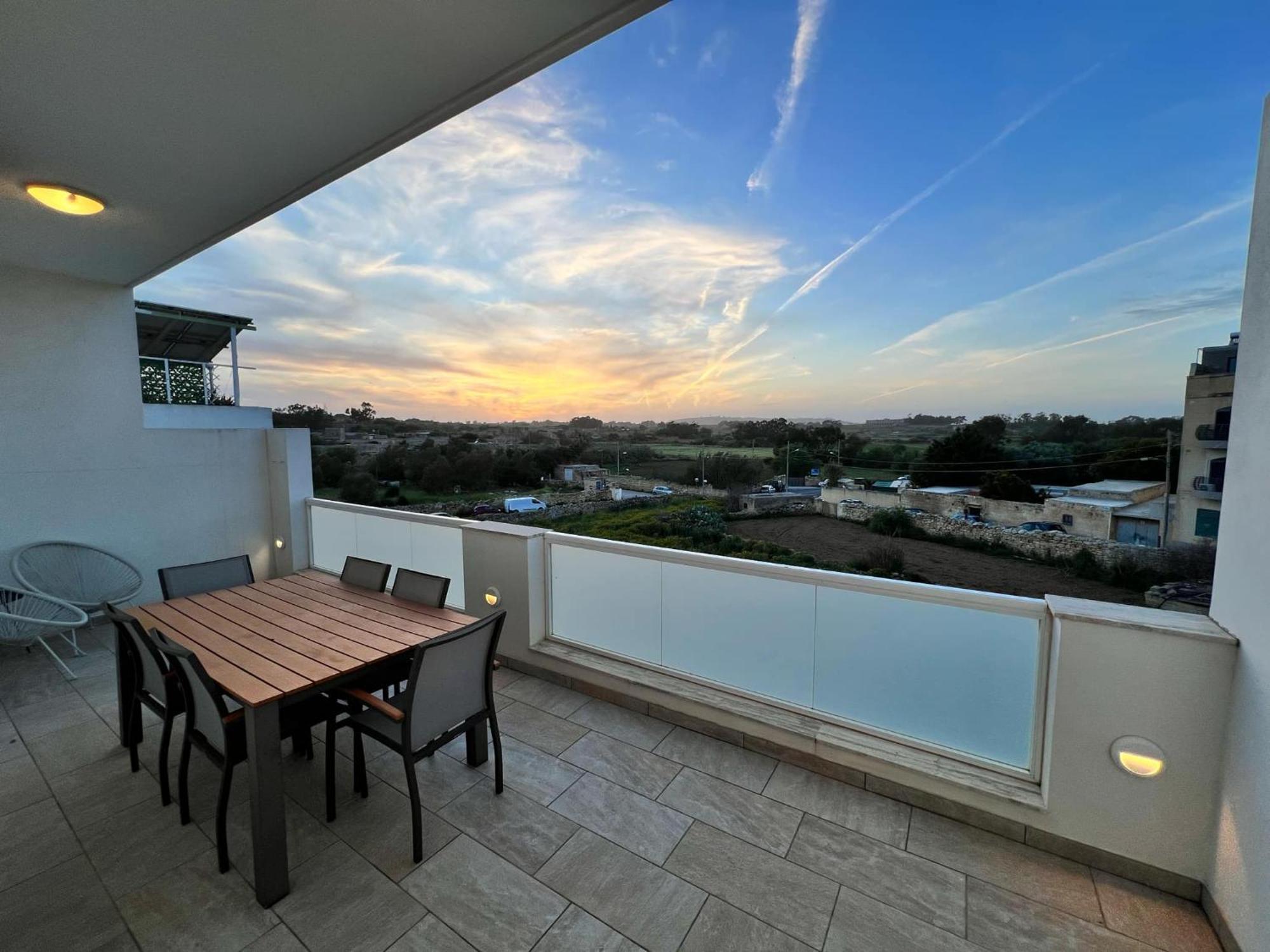 Carousel Apartments Qrendi المظهر الخارجي الصورة